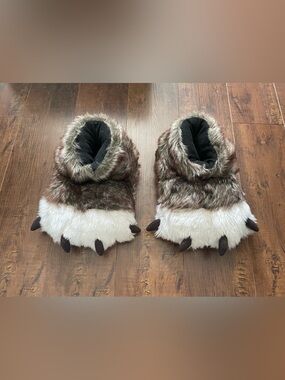 Great wolf lodge wolf slippers kids